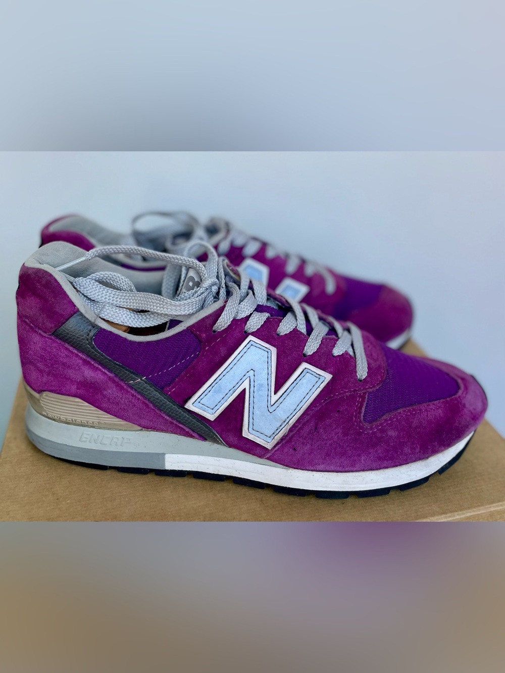 New Balance 996 suede sneakers Size 7.5 US